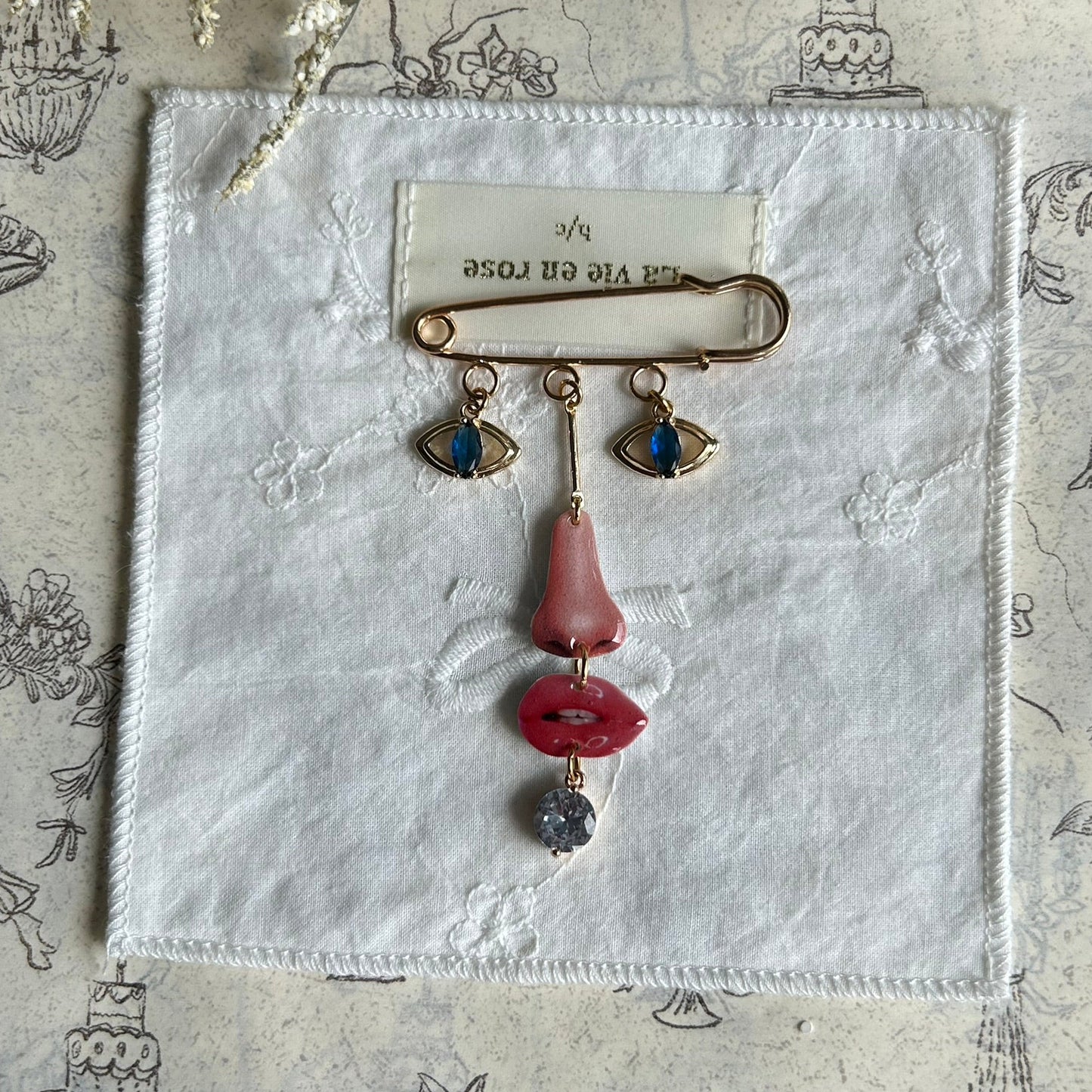 Facial Features Brooch