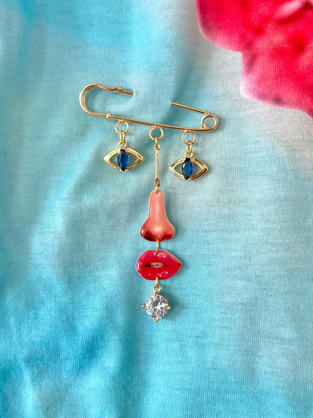 Facial Features Brooch
