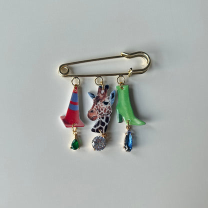 Giraffe Brooch