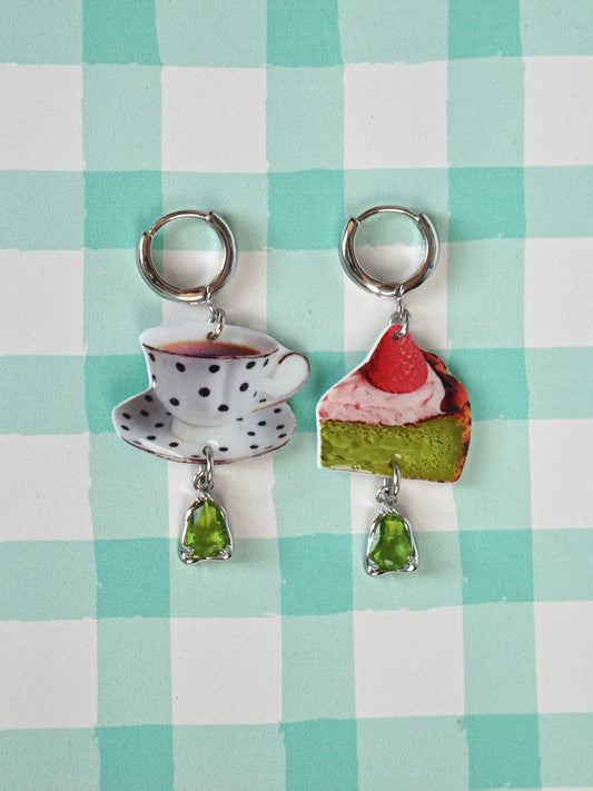 Tea Time Cake Earrings 02