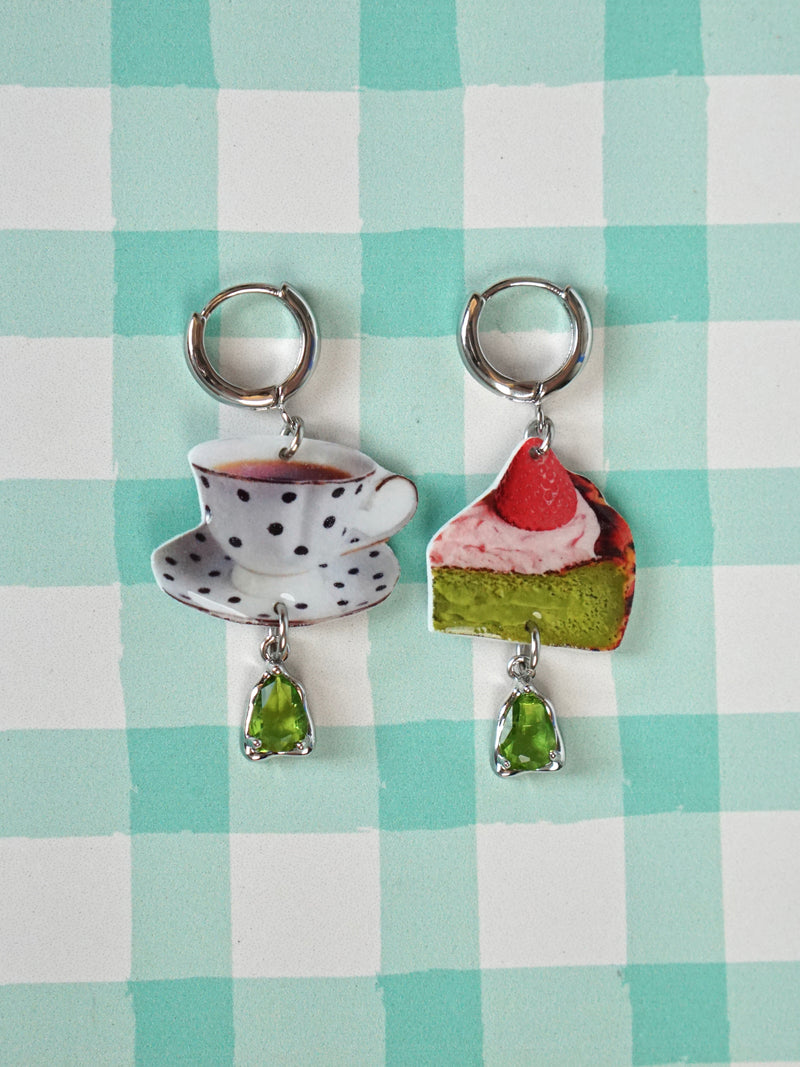 Tea Time Cake Earrings 02